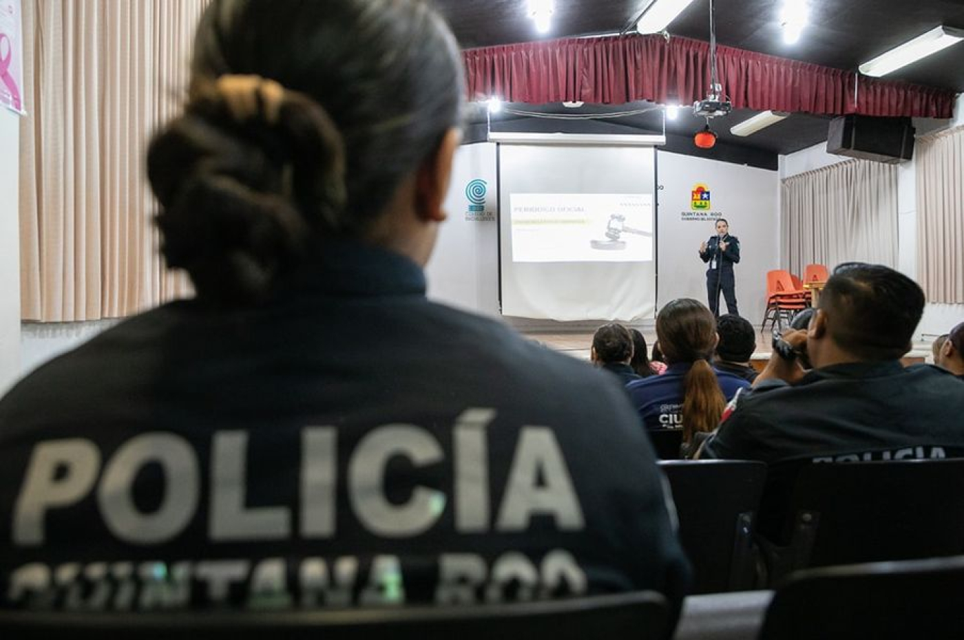 Imparte pláticas la unidad policía cibernética de Quintana Roo