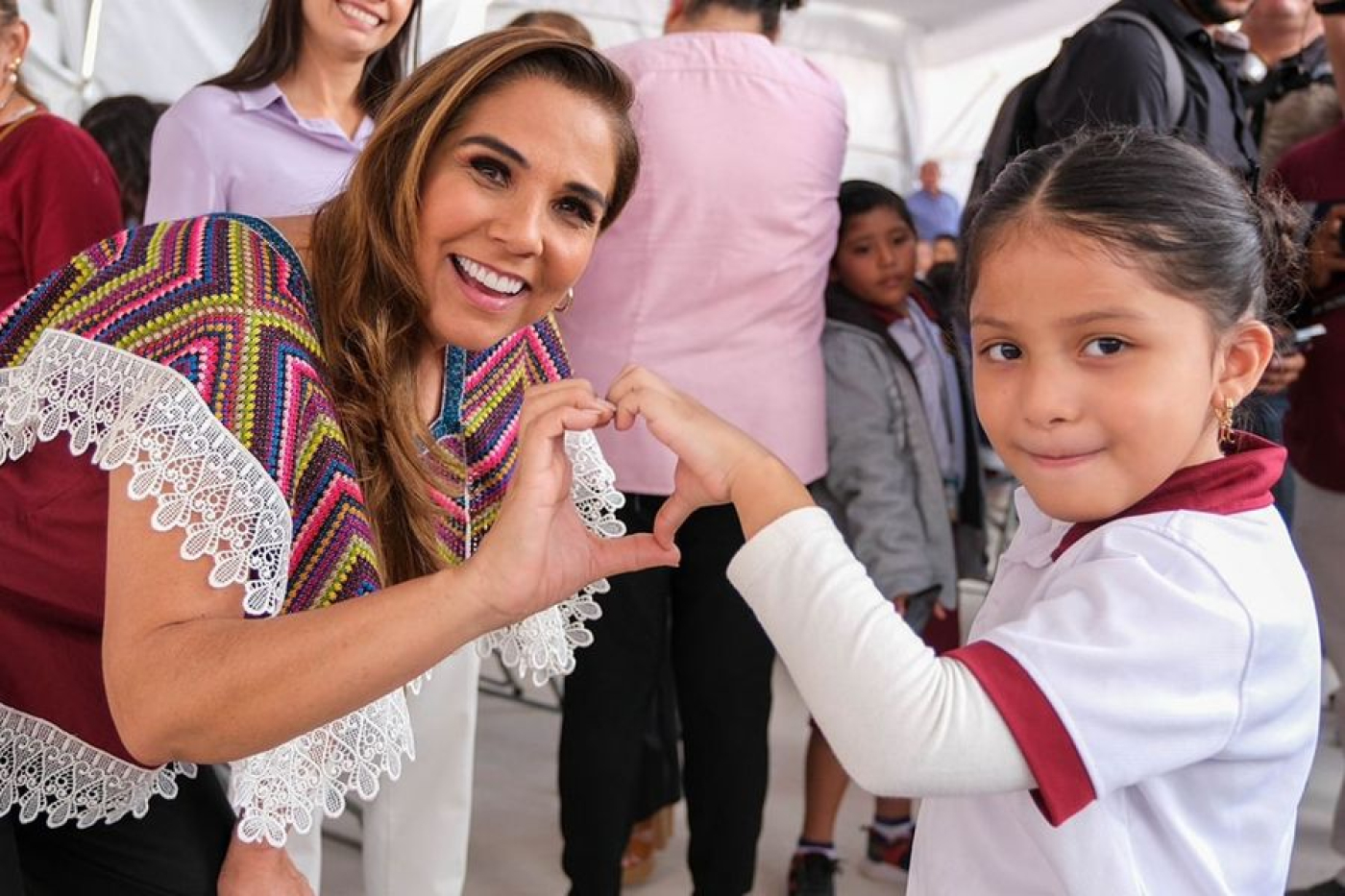 Inaugura Mara Lezama escuelas con distintivo “Escuelas Transparentes”