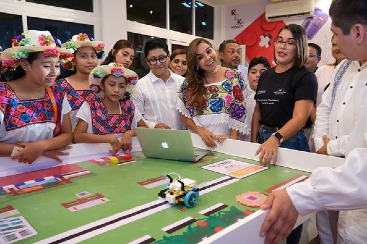 Mara Lezama inaugura el renovado Planetario ‘Yook’ Ol Kaab’ en Chetumal con inversión de 13.8 mdp