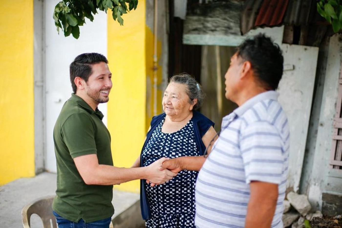 Mantiene Renán Sánchez su compromiso de trabajar por las y los cozumeleños