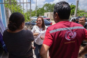Juanita Alonso encabeza recorrido para auxiliar a vecinos de colonias vulnerables