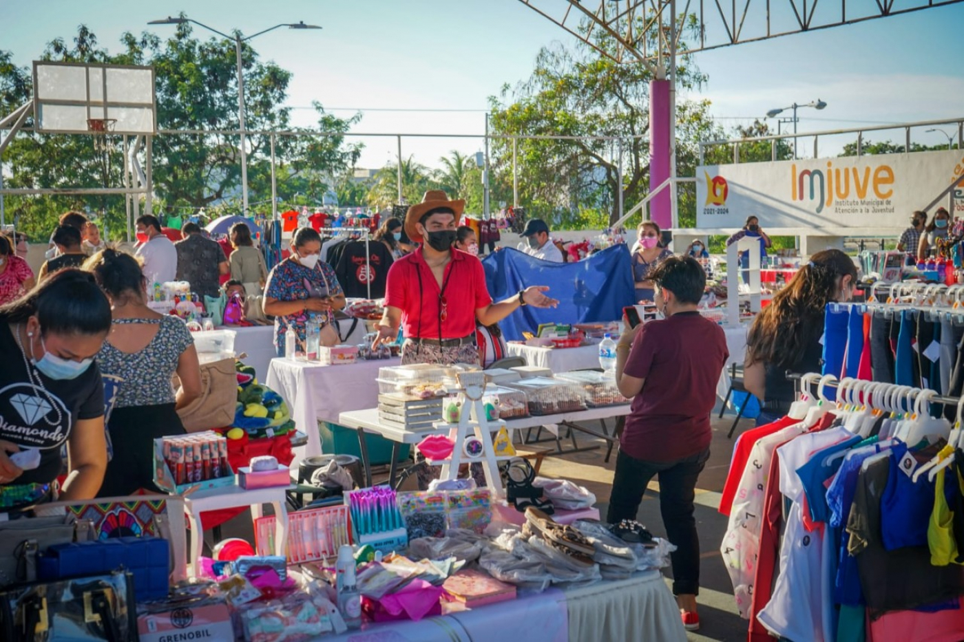 Jóvenes emprendedores inyectan dinamismo a economía local