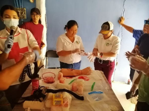 Imparten curso de capacitación en primeros auxilios a pescadores de Puerto Morelos