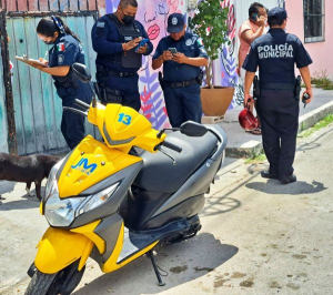 Policía municipal ayuda en la recuperación de una motocicleta robada