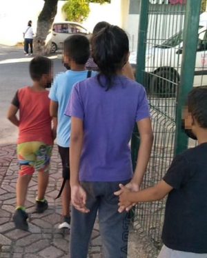 Rescatan en Cancún a una fémina y cuatro menores encerrados en un domicilio
