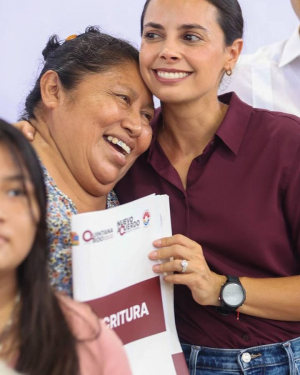 Garantiza Ana Paty Peralta regularización patrimonial de los cancunenses
