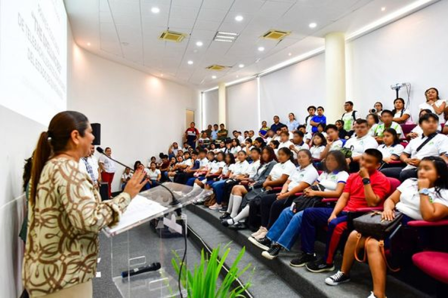 Realizan el Primer Concurso de Deletreo en Inglés en los telebachilleratos comunitarios