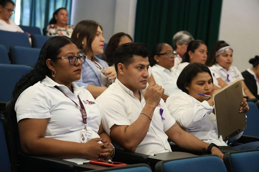 Participa SECOES en capacitación sobre derechos humanos de las mujeres